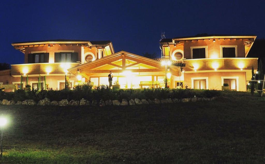 Agriturismo Ciociaro " Il Colle " Hotel Ristorante Ceprano Exterior photo